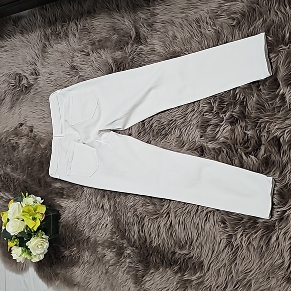 Uniqlo White Jeans - Picture 4 of 6